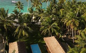 Villa Onu Mentawai - Private Rooms